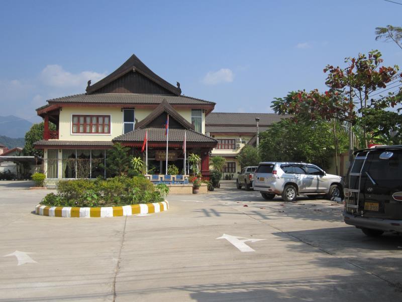 Khampaseuth Hotel Vang Vieng Extérieur photo