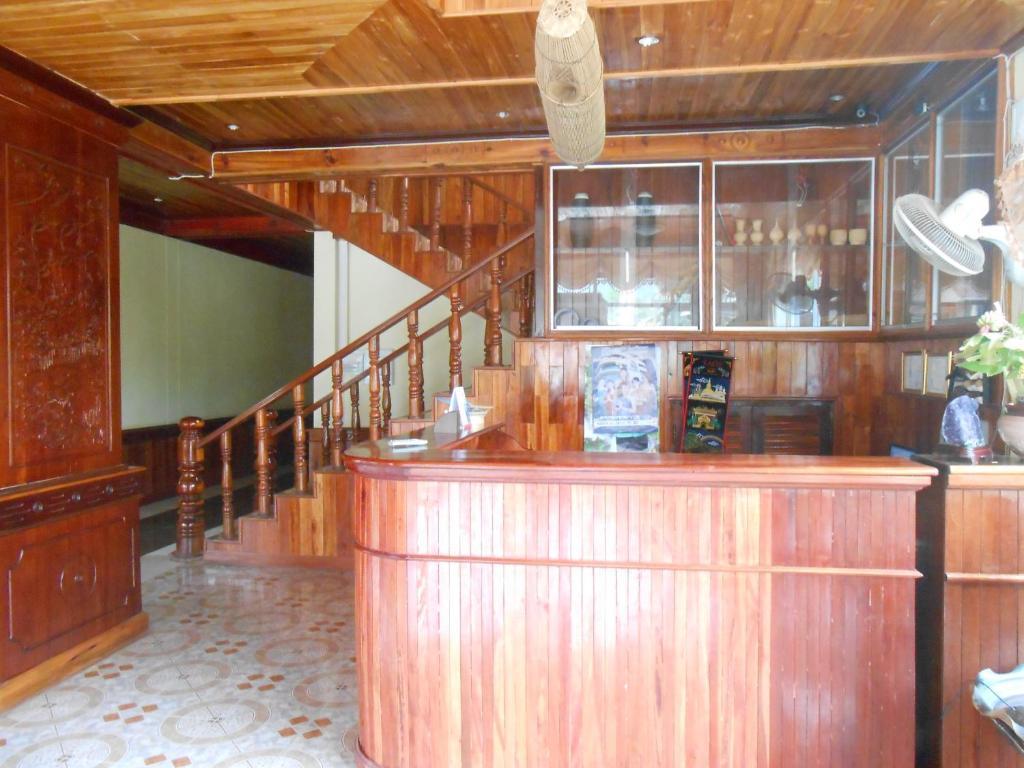 Khampaseuth Hotel Vang Vieng Extérieur photo
