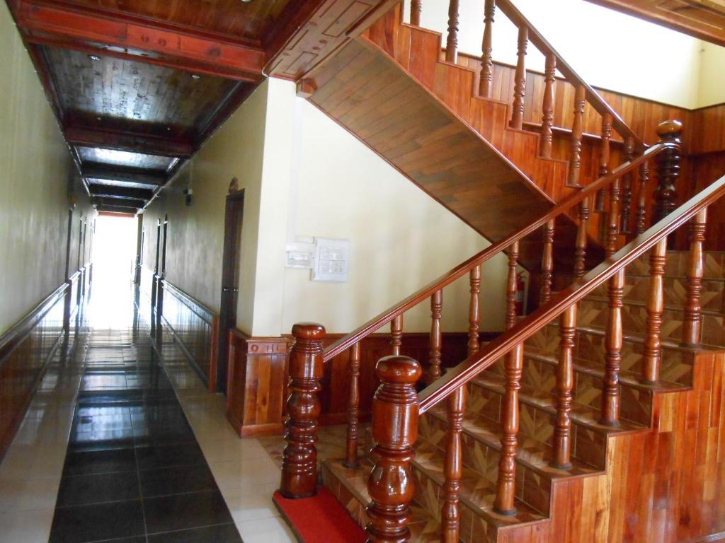 Khampaseuth Hotel Vang Vieng Extérieur photo